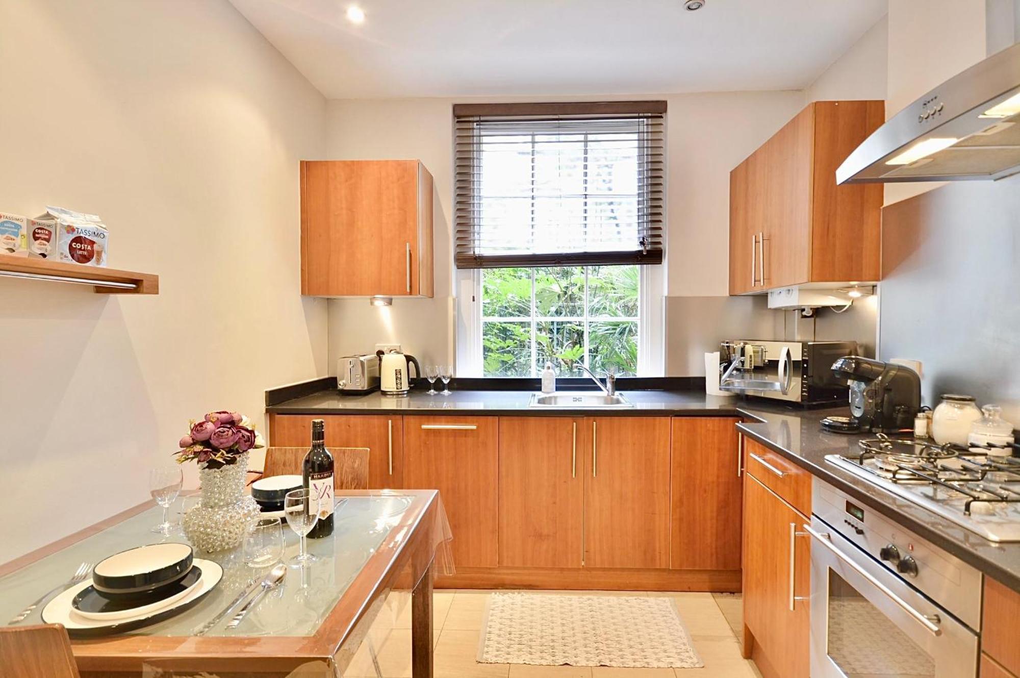 Kensington Apartment, Breakfast, 2 Baths 伦敦 外观 照片
